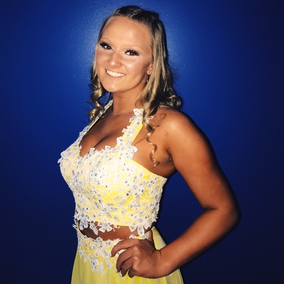 Meet your Posher, Malia - Picture 1 of 1